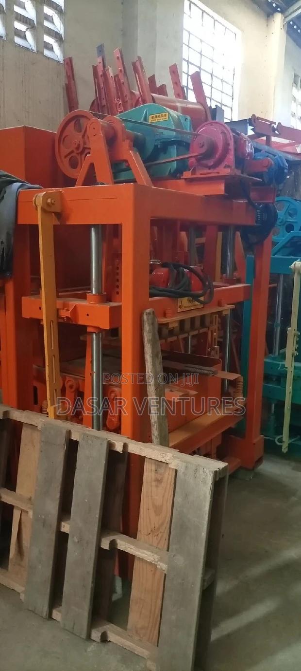 Automatic Block Making Machine - main view