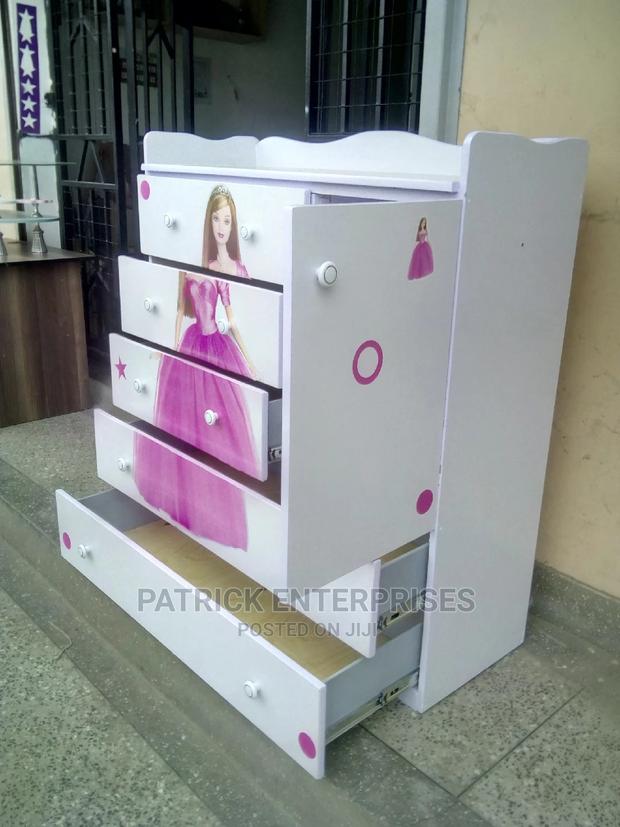 Chest of Drawers 4 by 4 Fitts