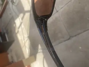 Oakley Valve