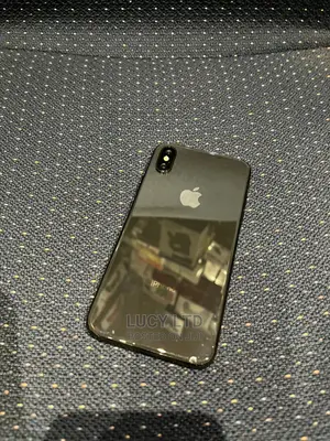 Photo - Apple iPhone X 64 GB Black