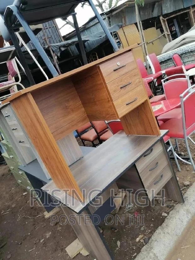 Prestigious Best Quality Office Desk
