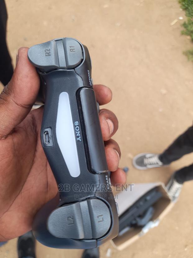 Play Station 4 , on Sale - thumbnail 3