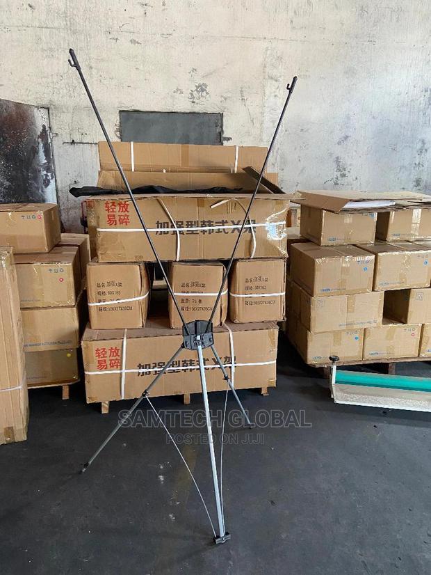 High Quality X Banner Stands - thumbnail 3