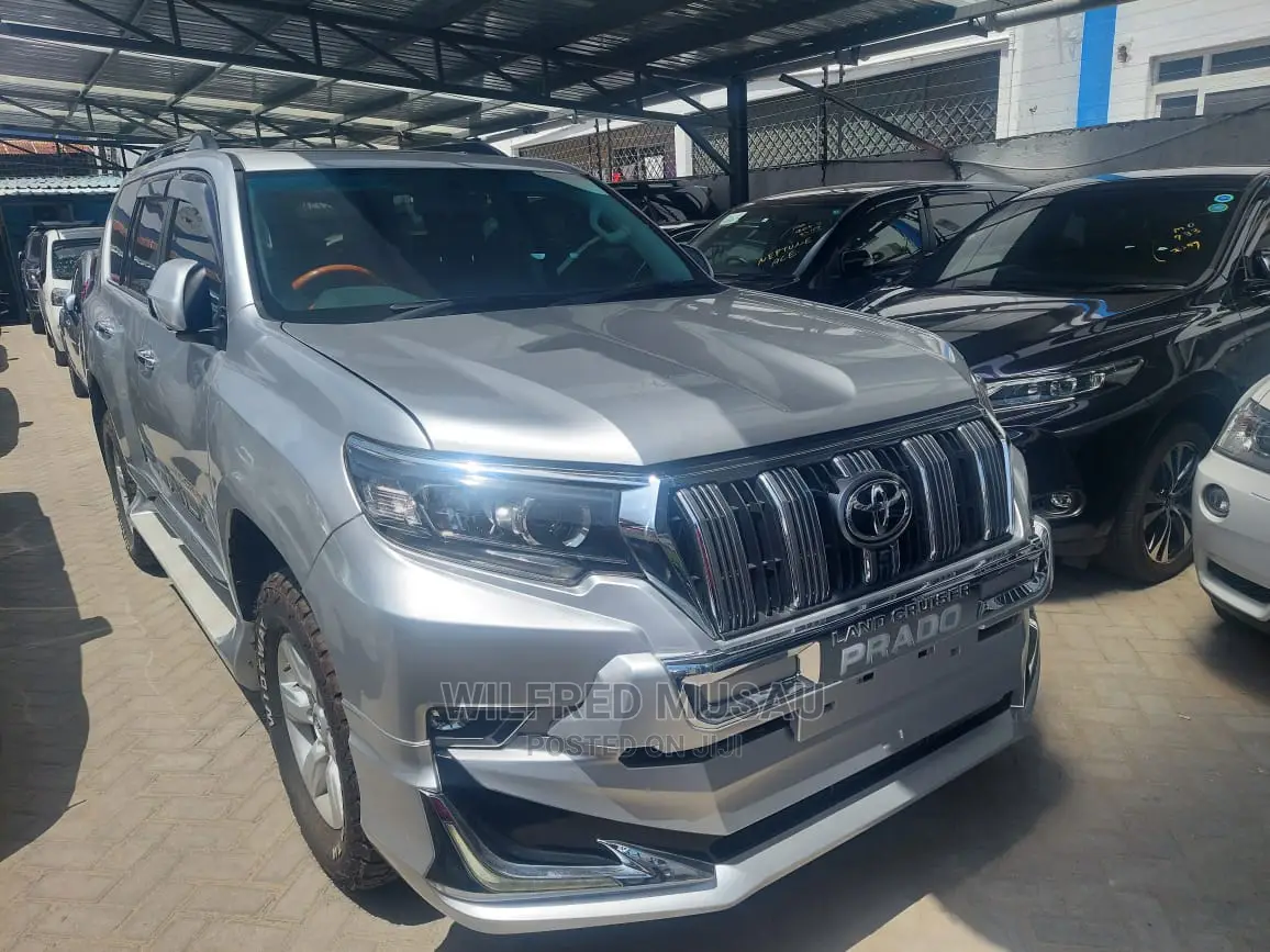 Toyota Land Cruiser Prado 2015 Gray