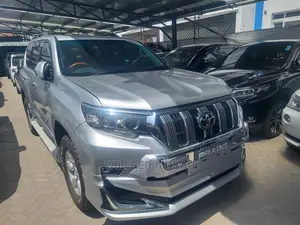 Toyota Land Cruiser Prado 2015 Gray