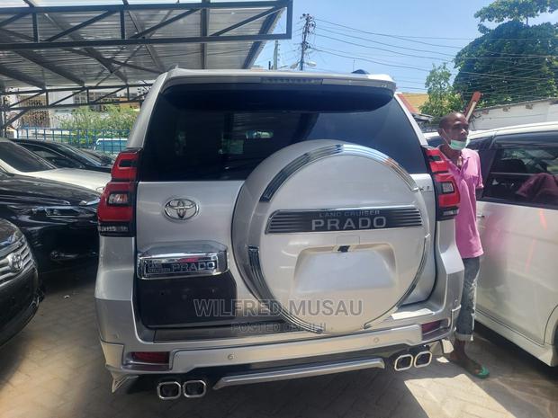Toyota Land Cruiser Prado 2015 Gray - thumbnail 14