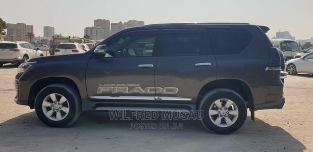 Toyota Land Cruiser Prado 2014 Black - thumbnail 4