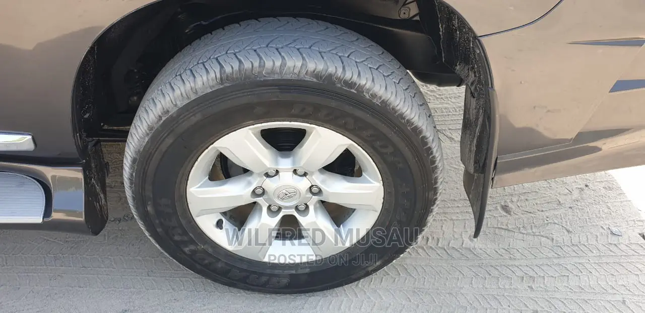 Toyota Land Cruiser Prado 2014 Black