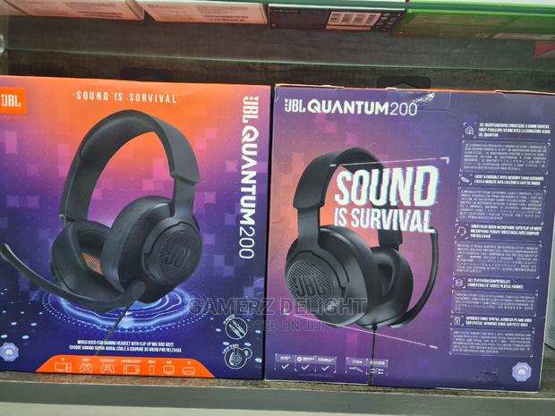 Jbl Quantum Headphones - main view