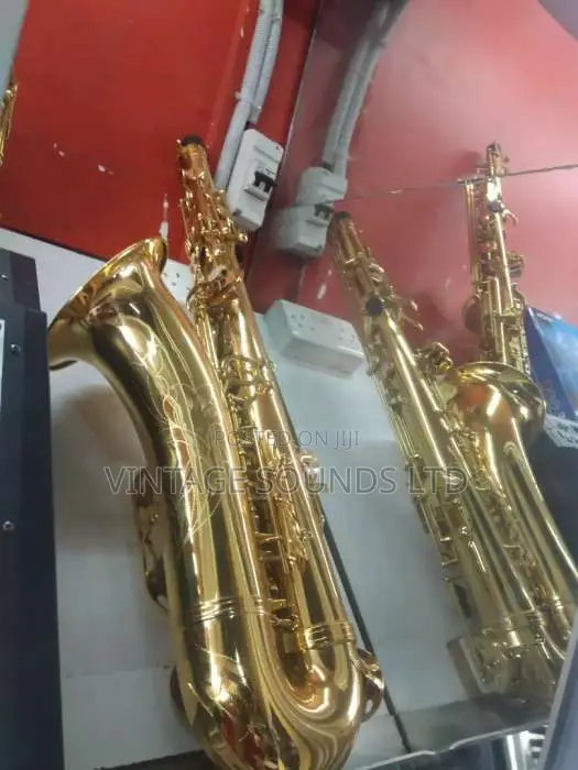 Tenor Saxophoneby Suzuki Japan