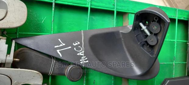 7L Hiace Side Mirror Arm - main view