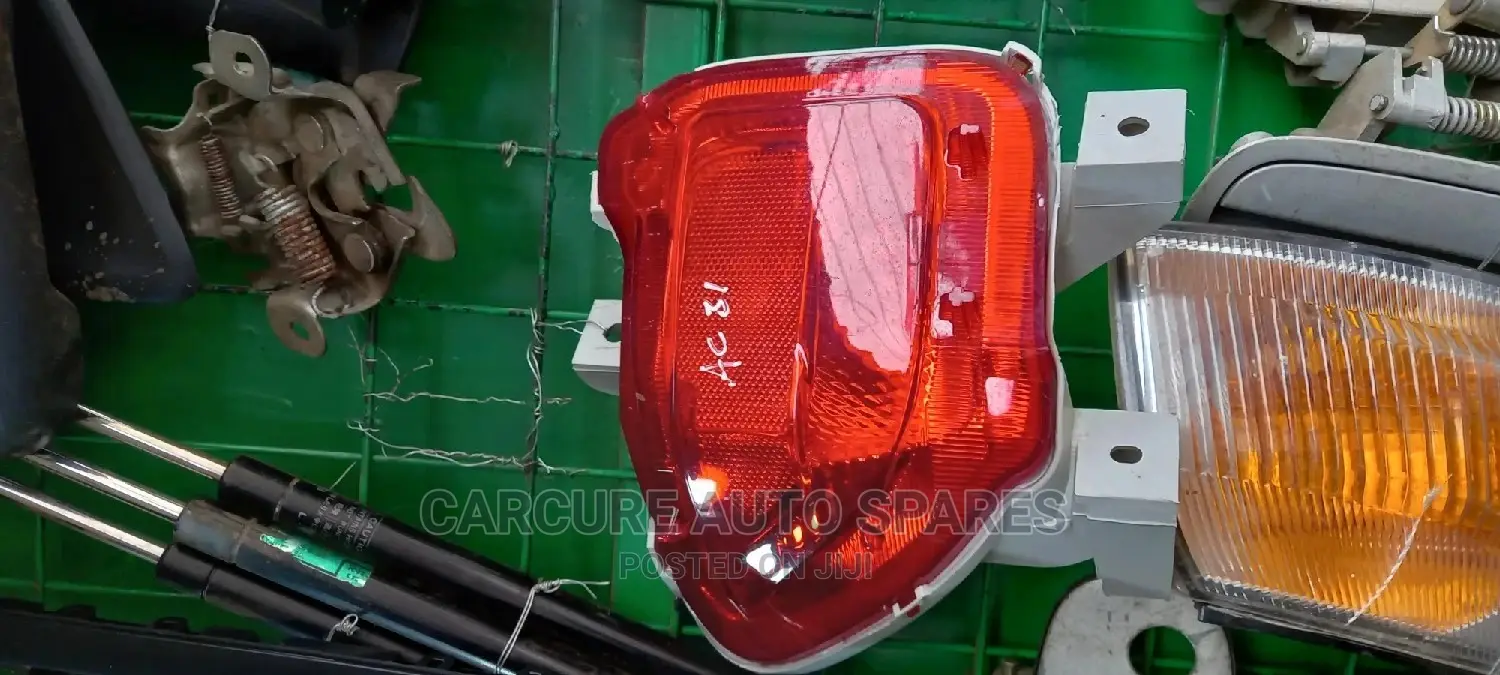 Rav 4 AC 31 Rear Bumper Reflectors