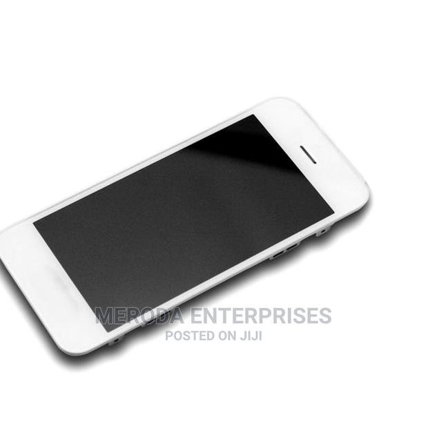 iPhone 8 Screen Replacement - main view