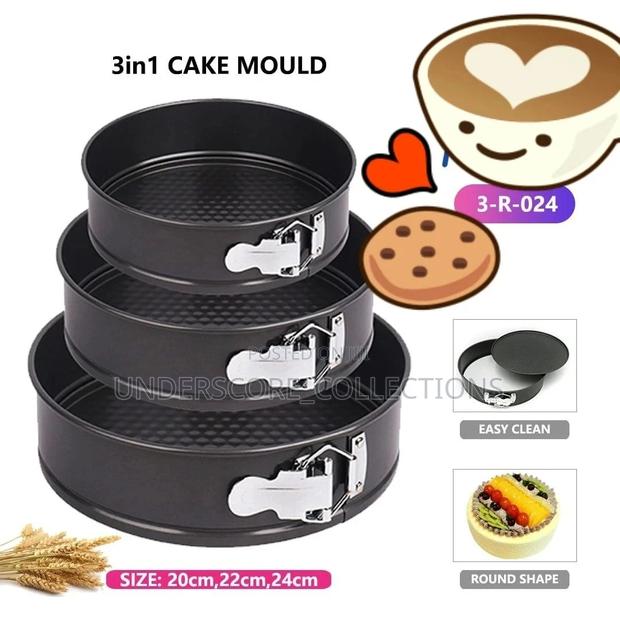 Three Pieces Round Cake Mould - main view