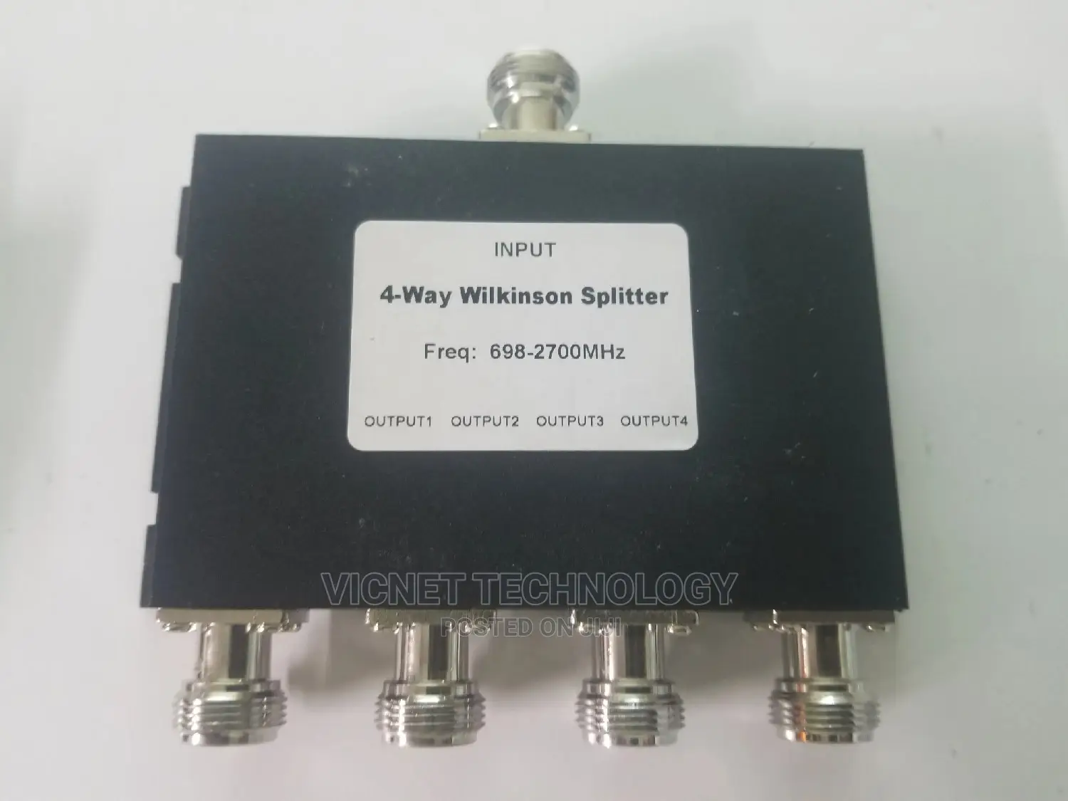 1× 4 Signal Booster Splitter