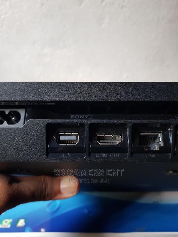 Play Station 4 Slim, 1 Pad Extra - thumbnail 3