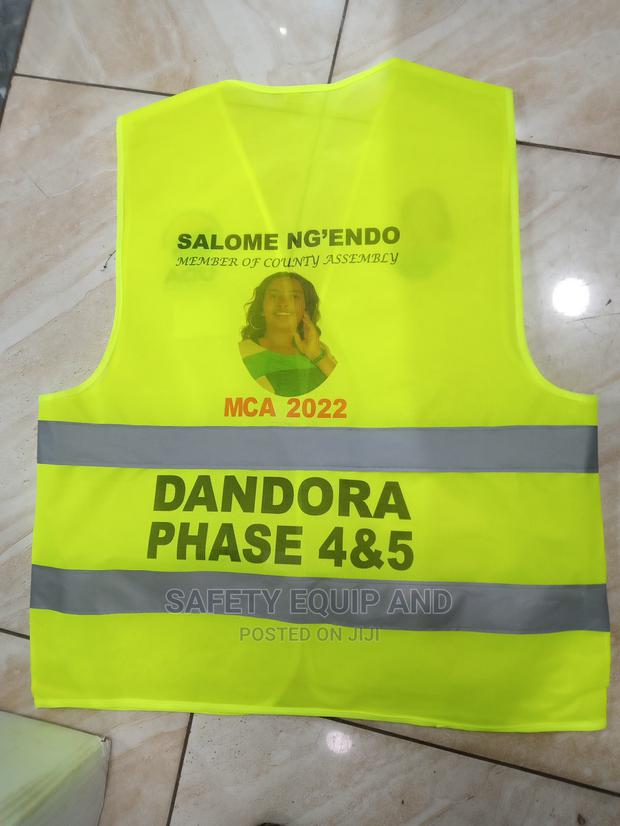 Reflective Vest-Light Medium-Quality Branding - thumbnail 3