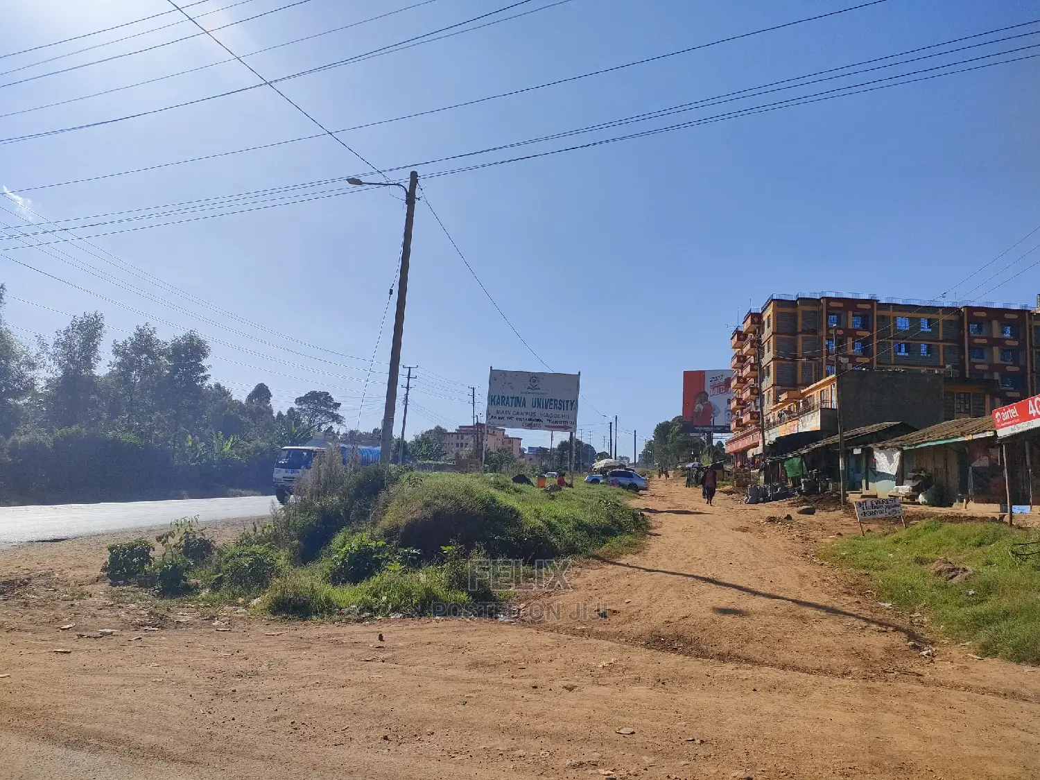 Karatina 1/8 Plot Main Highway