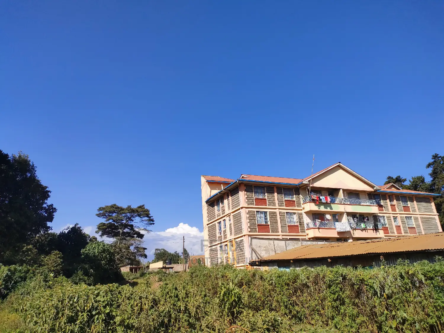 Karatina 1/8 Plot Main Highway