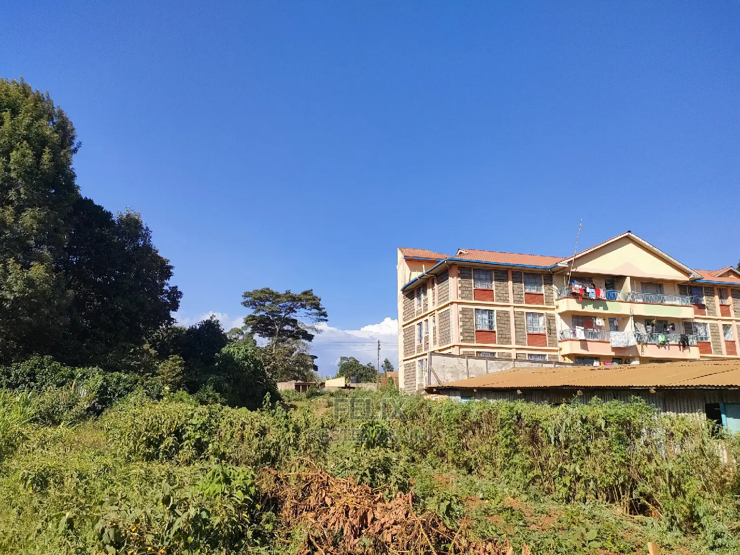 Karatina 1/8 Plot Main Highway