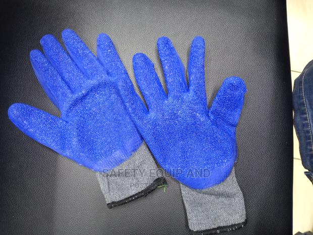 Finger and Palm Grip Quality Gloves - main view