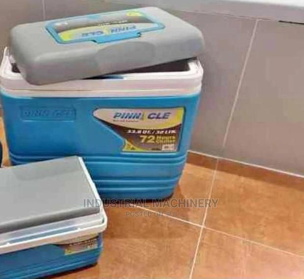 Newest Cooler Box 25l - main view