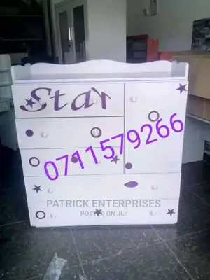 Chest of Drawers 4 by 4