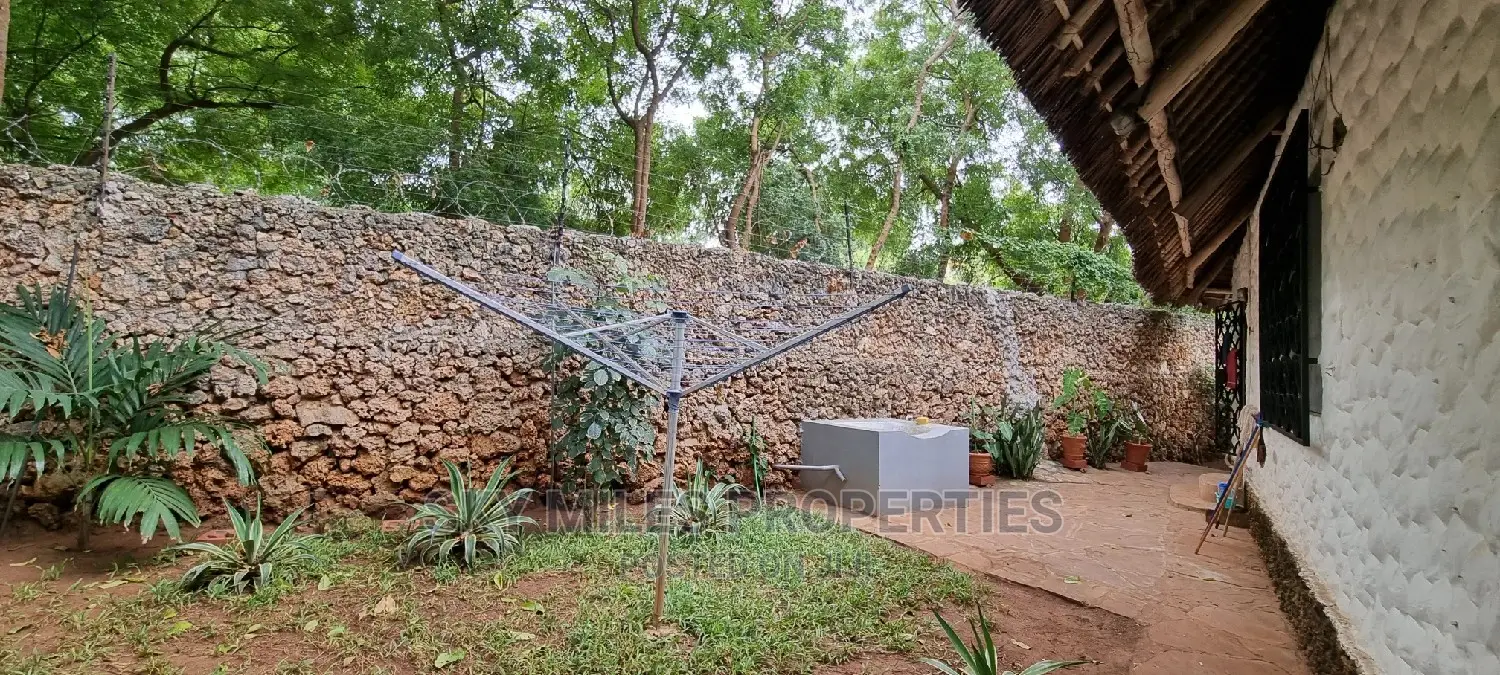 3bdrm Villa in La-Marina Creekside, Mtwapa for sale