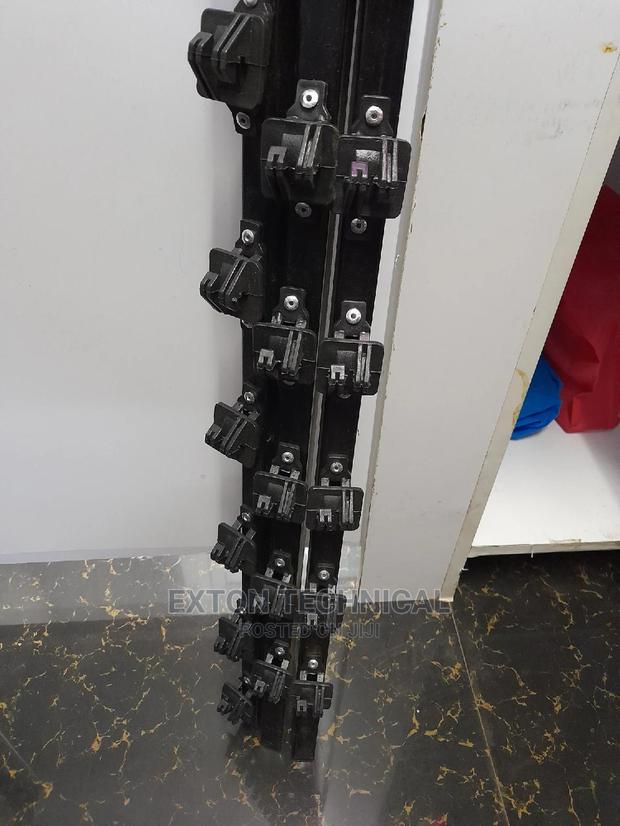 W Post For Electric Fence - main view