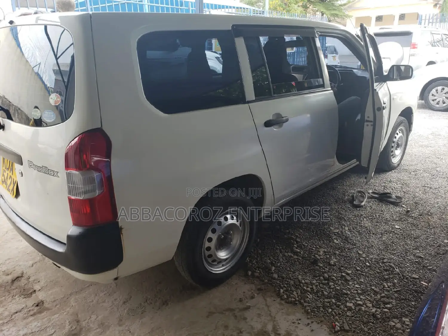 Toyota Probox 2014 1.5 CNG 2WD White