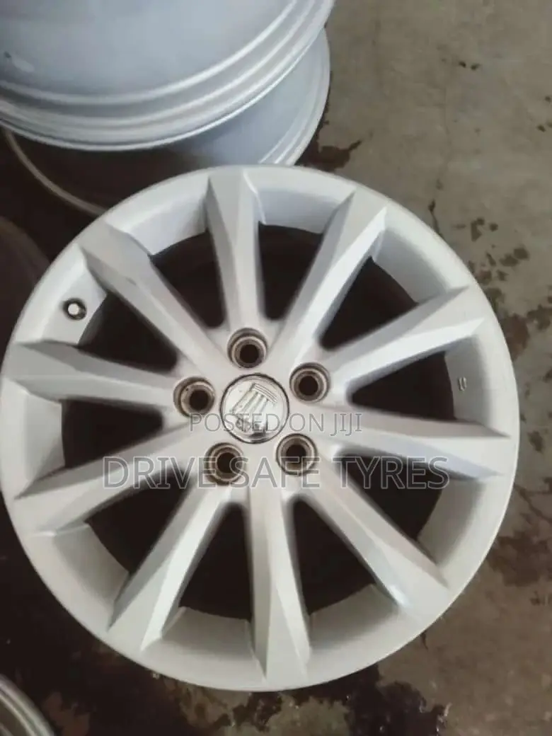 18 Inch Crown Rims Set