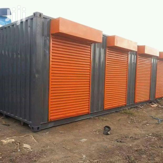 40ft Container Stalls - main view