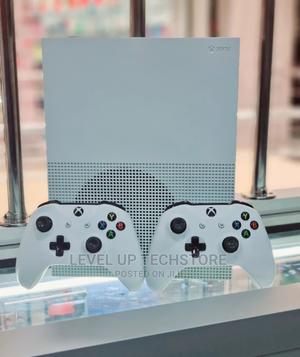 Xbox One S 500gb Console With 2 Controllers - Slightly Used - thumbnail 2