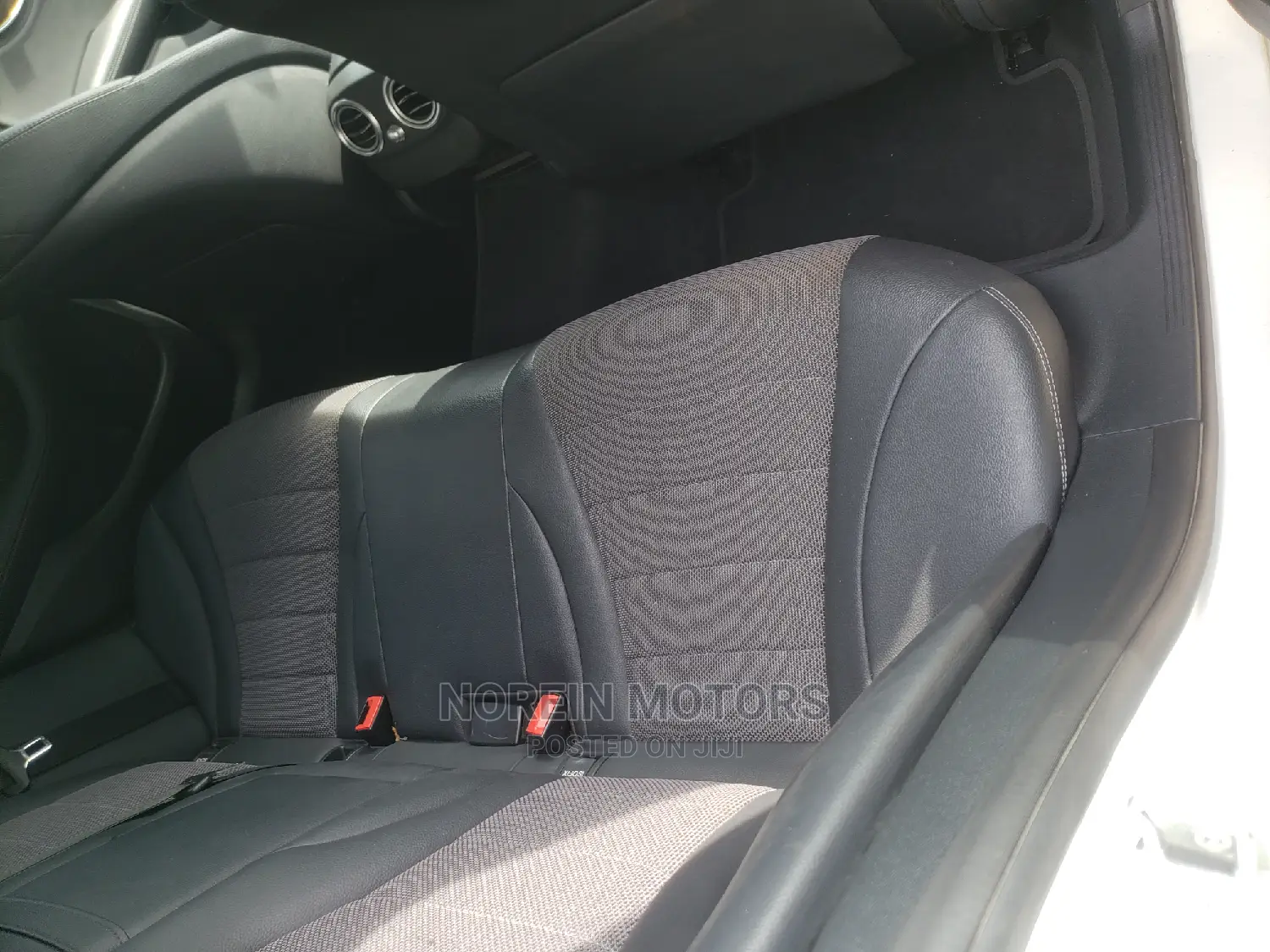 Mercedes-Benz C200 2014 White