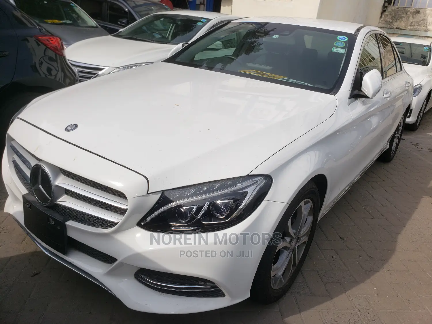 Mercedes-Benz C200 2014 White