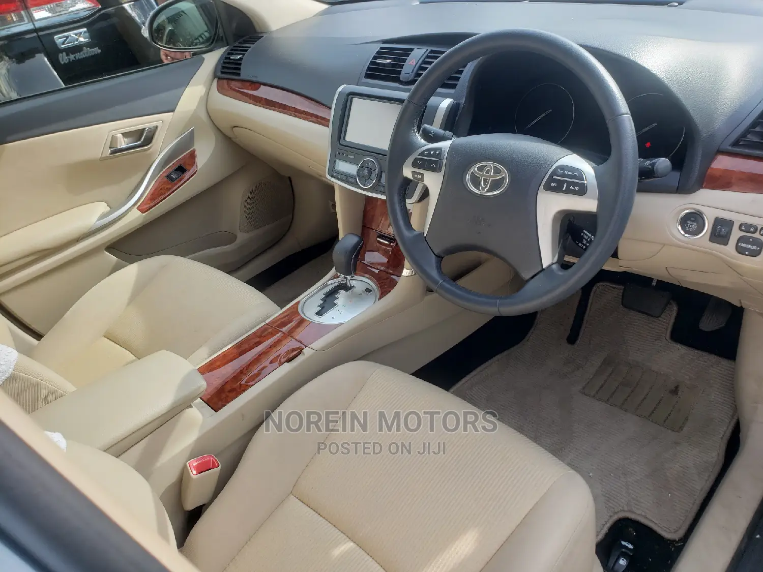 Toyota Premio 2014 Blue