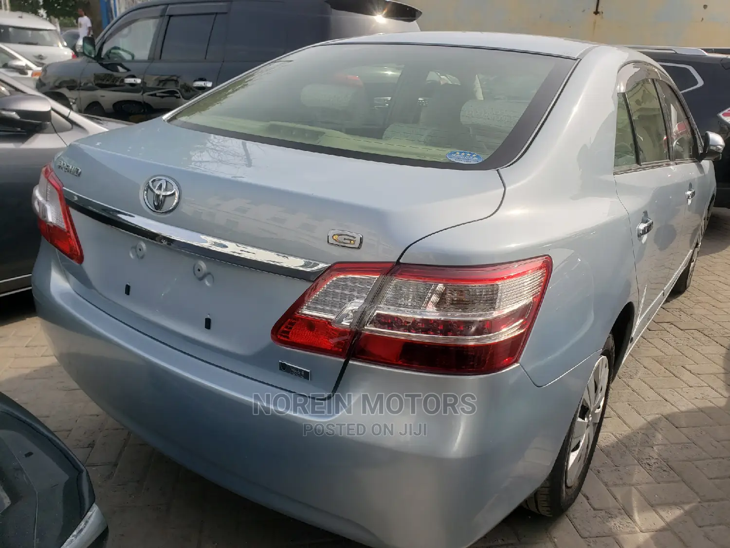 Toyota Premio 2014 Blue