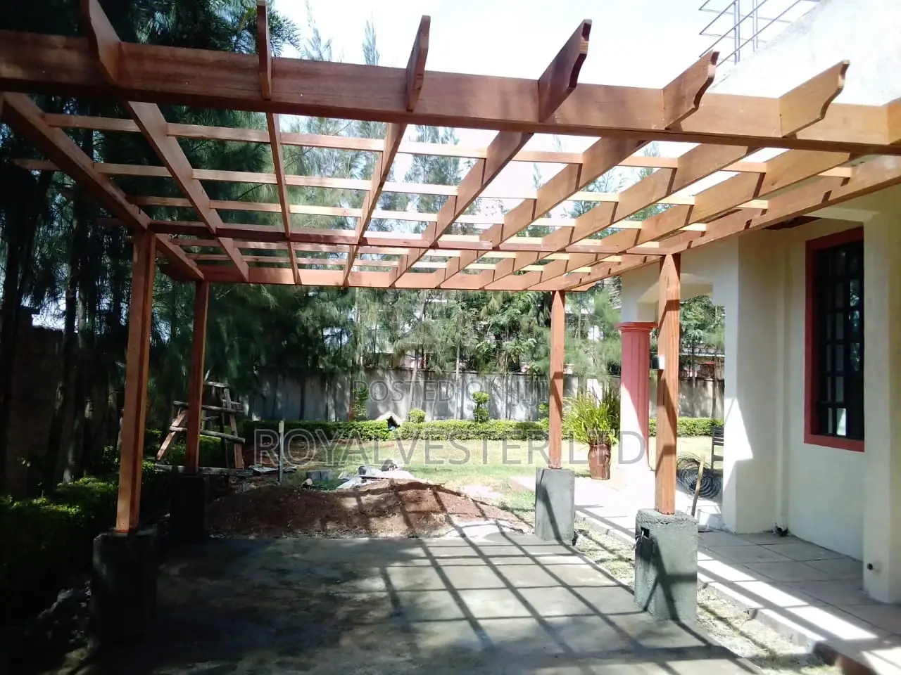Pergola With Polycabonate Sheets