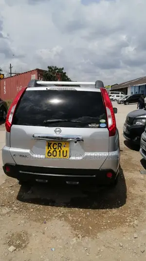 Nissan X-Trail 2012 2.0 Petrol XE Silver