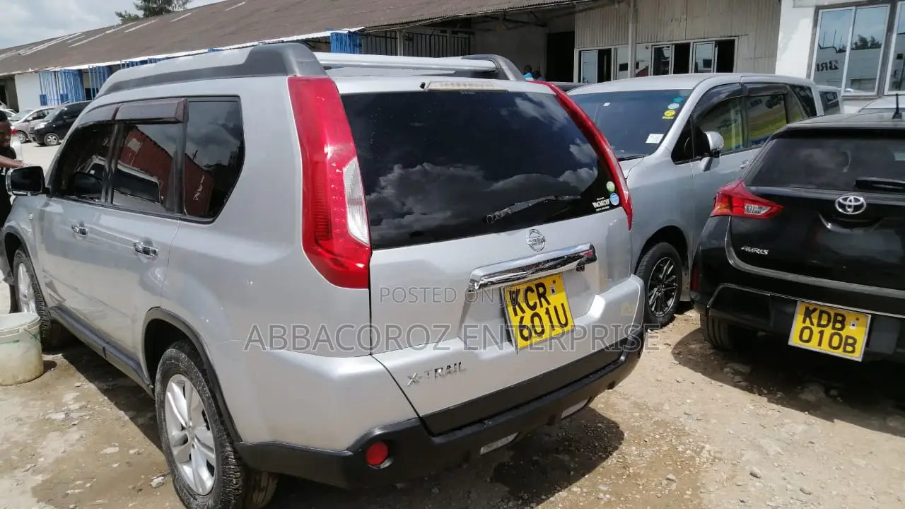 Nissan X-Trail 2012 2.0 Petrol XE Silver