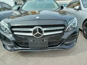 Mercedes-Benz C200 2014 Black