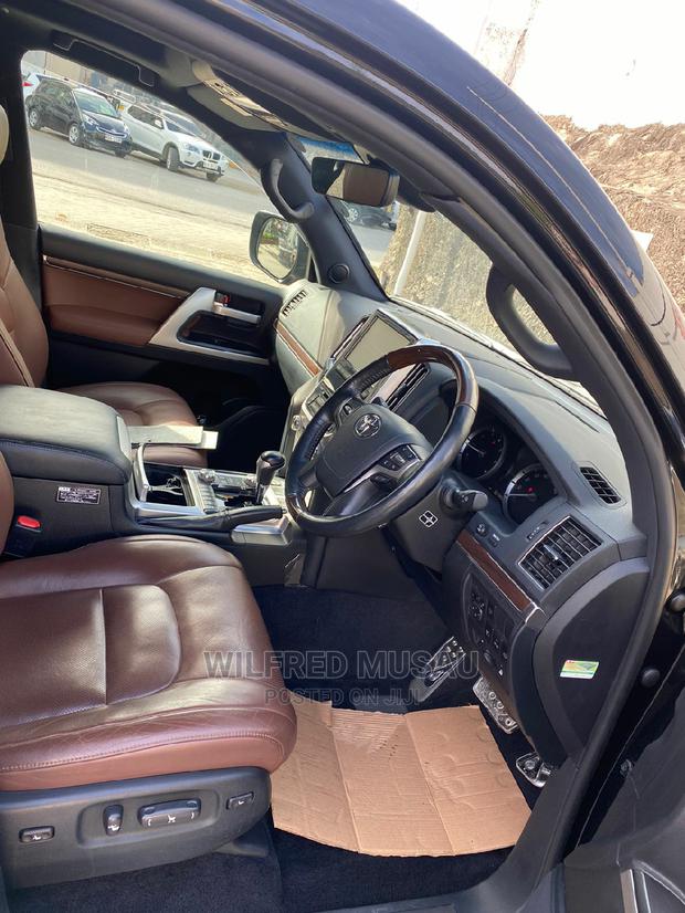Toyota Land Cruiser 2016 Black - thumbnail 8