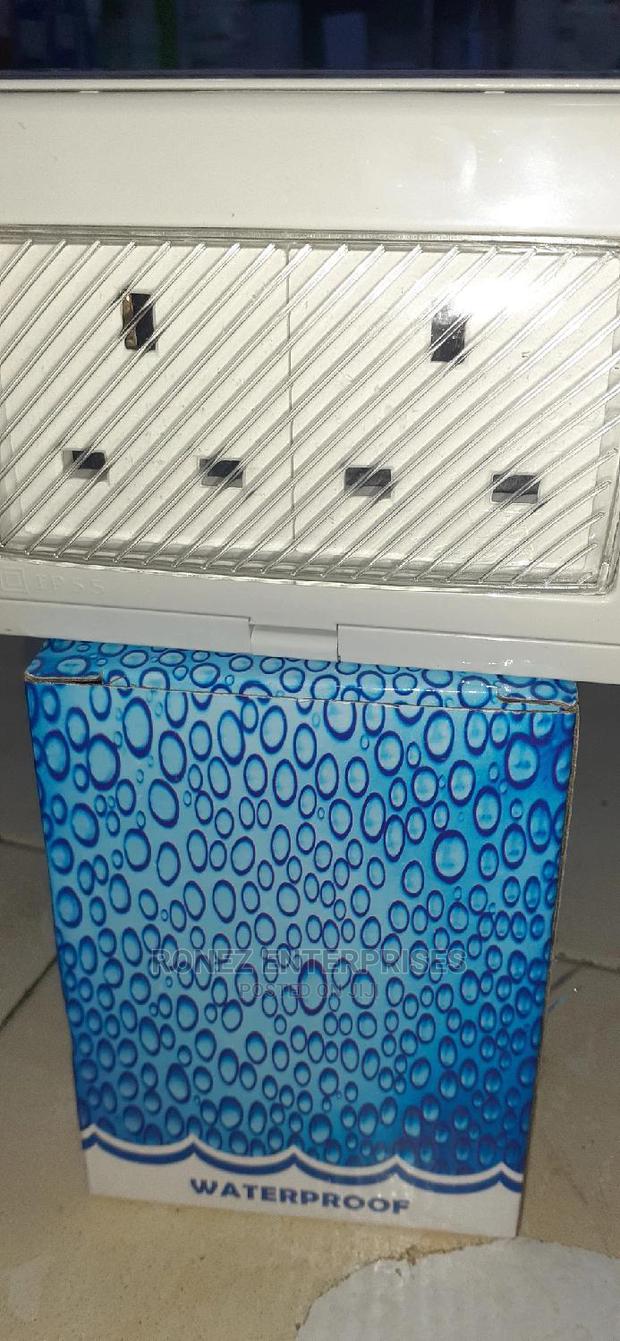 Twin Socket Waterproof - thumbnail 3