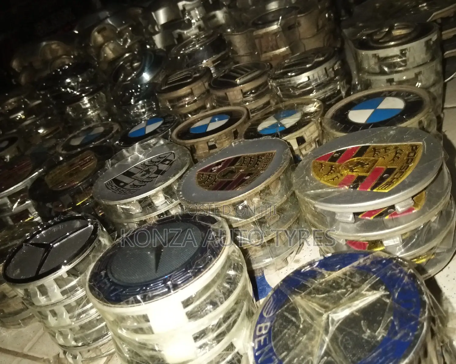 Mercedes Benz Wheel Cups