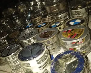 Mercedes Benz Wheel Cups