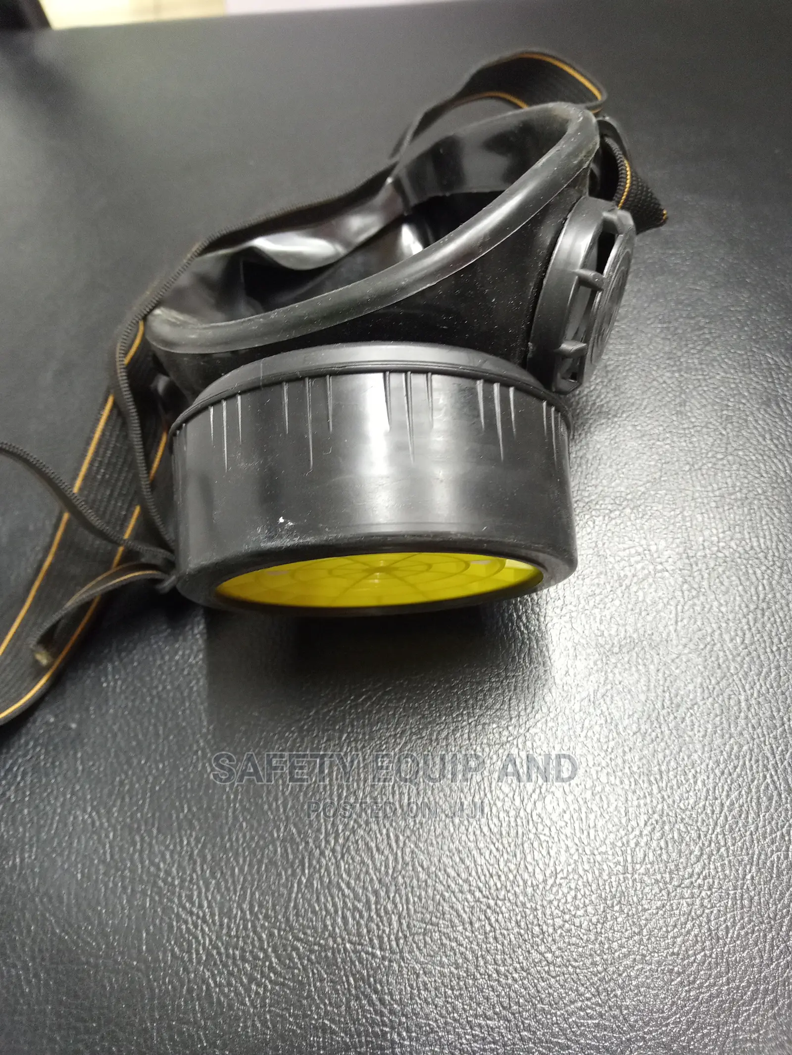 Single Cartridge Gas Mask