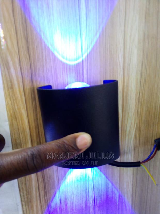 Led Wall Light - thumbnail 3