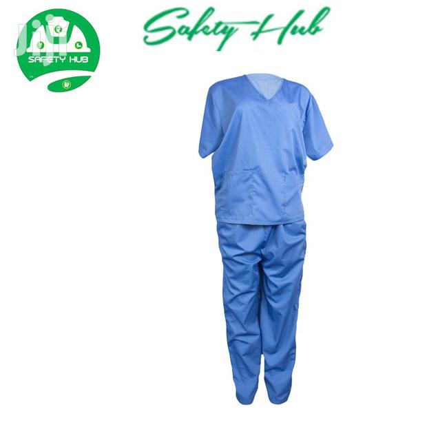 Medical Scrubs - thumbnail 3