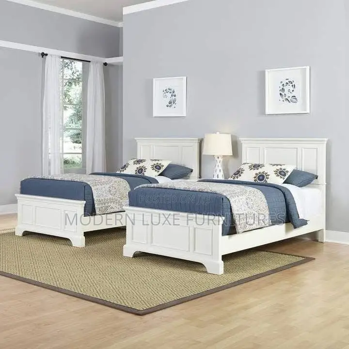 4/6 Bed Wooden Bed