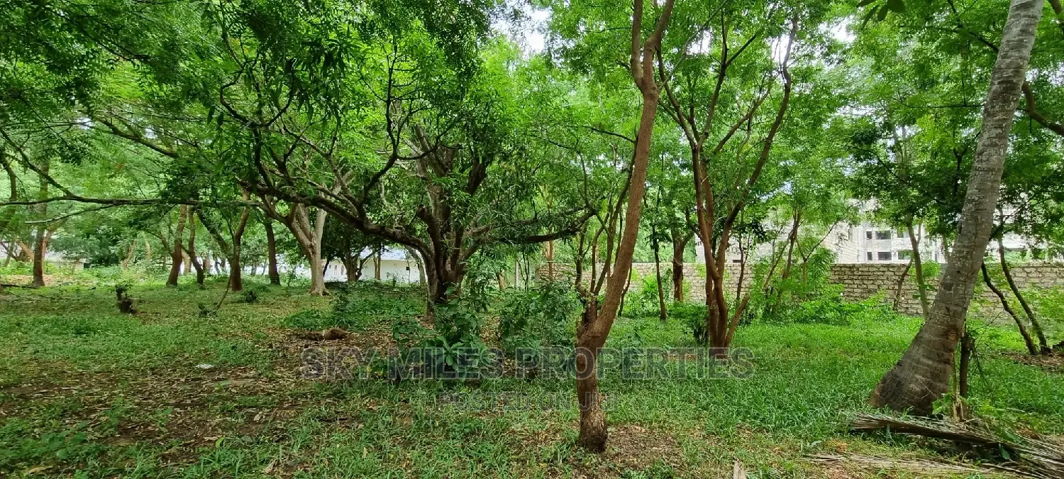 1/4 Plots on Sale in La-Marina Creek Side Mtwapa